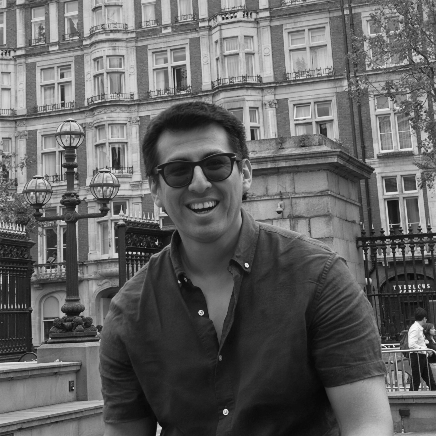 Chris Pineda — Sales Executive